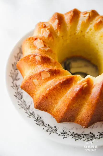 gâteau au yaourt à l'amande amère