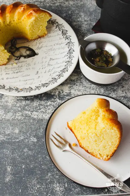 gâteau au yaourt à l'amande amère