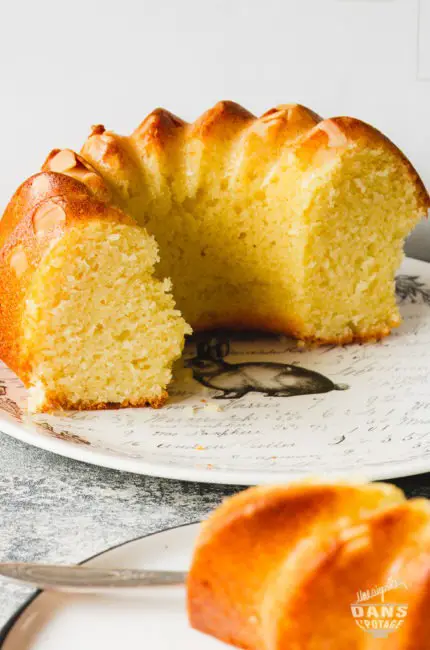 gâteau au yaourt à l'amande amère