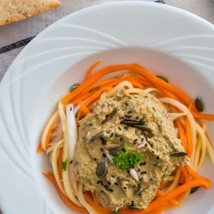 mousse de sardine sur nids de légumes croquants