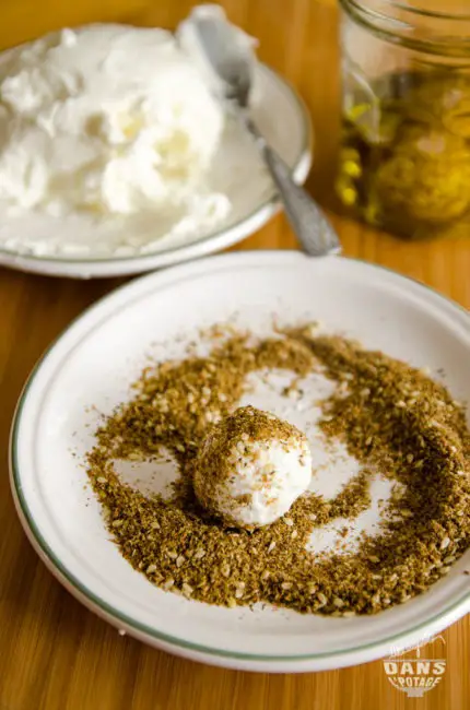 labneh roulé dans zaatar 