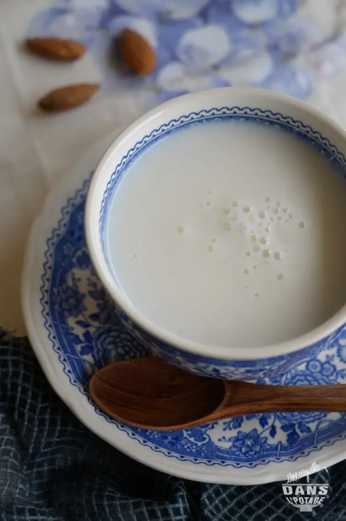 thé aux amandes chinois