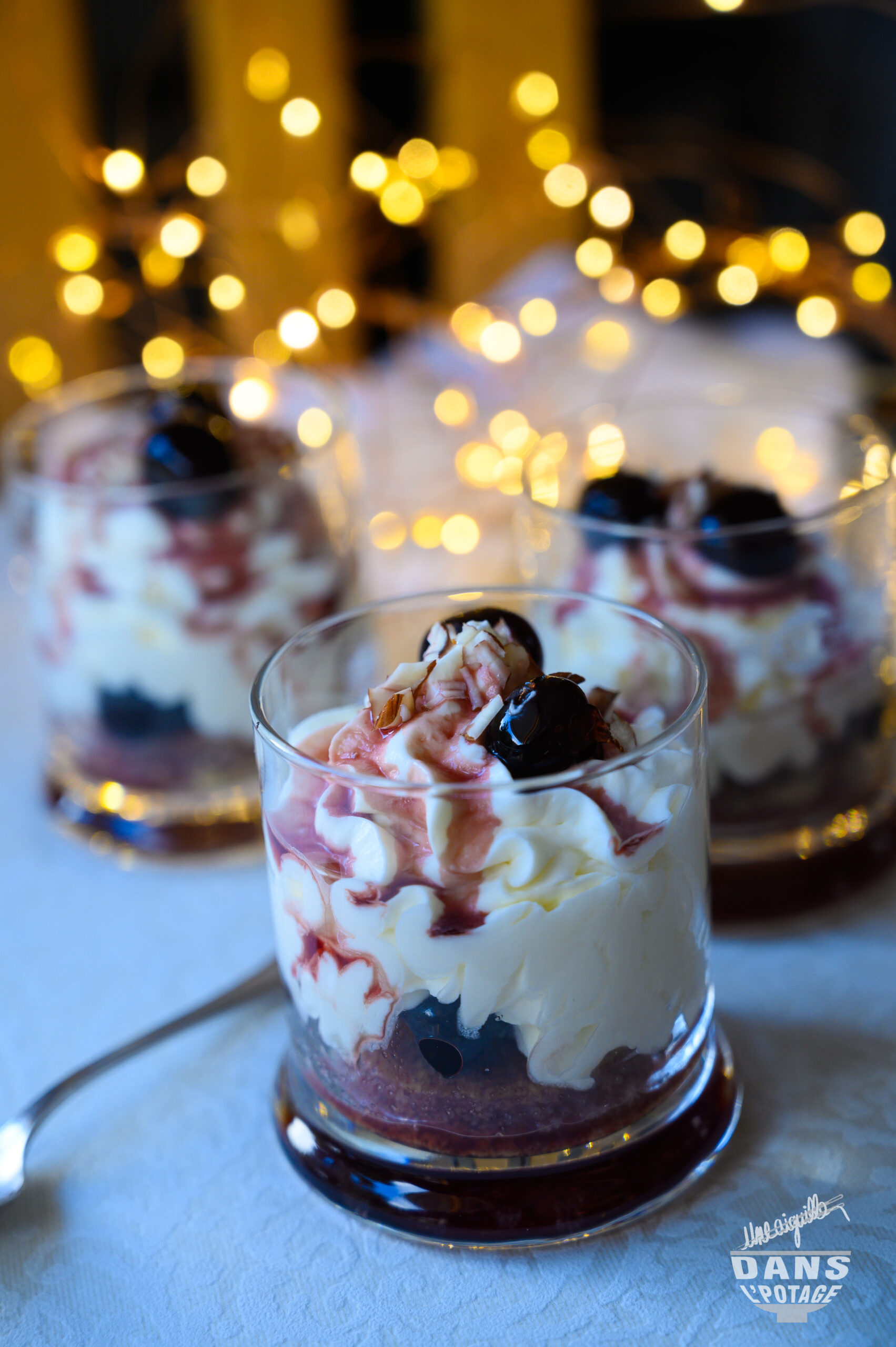 Cerises amarena en verrine Une aiguille dans l
