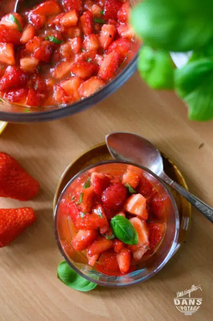 salade de fraises au basilic Ducasse