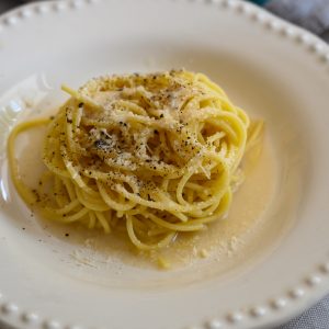 pâtes cacio e pepe